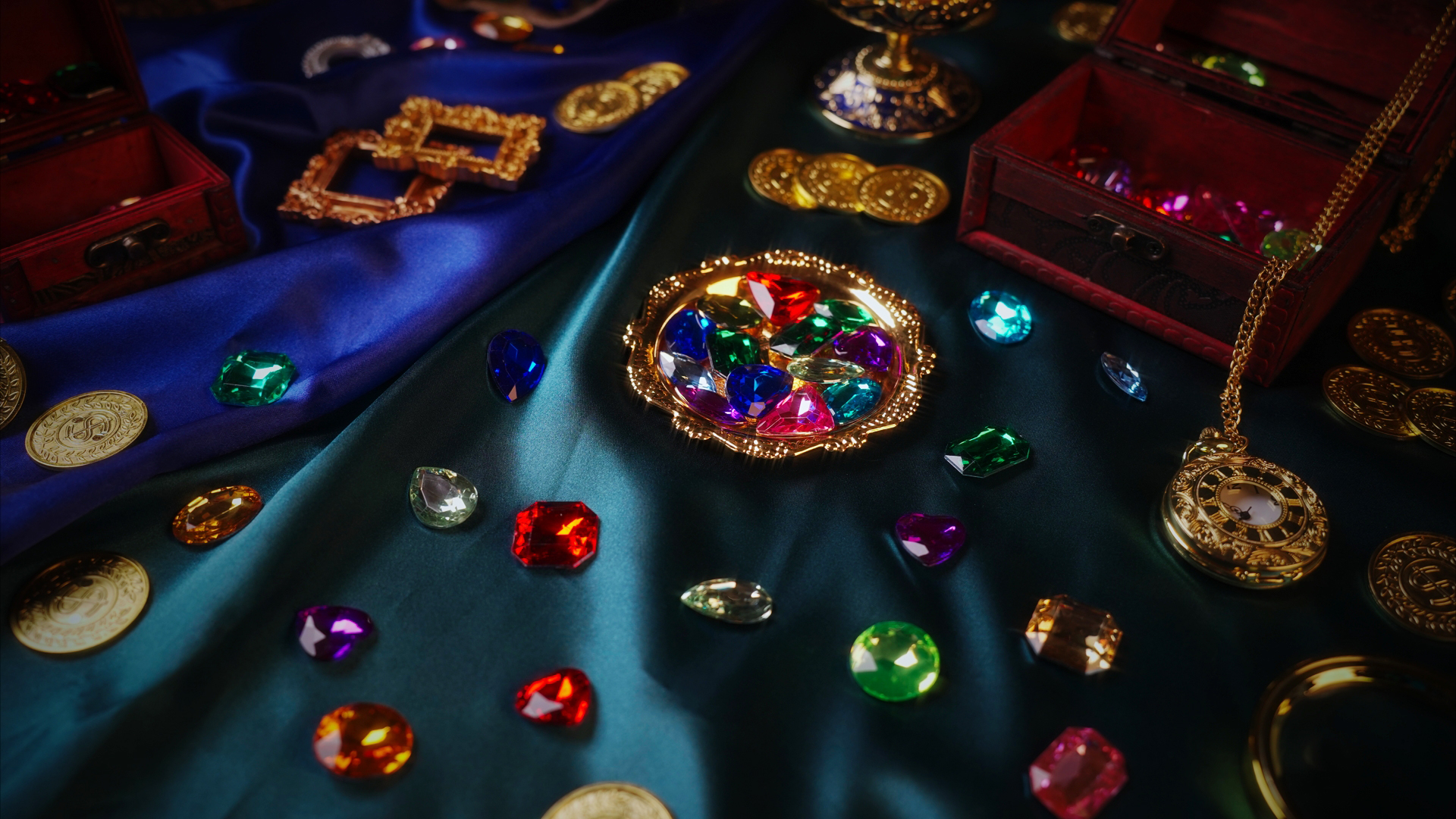 Amazon.com: 100 Pieces Toy Gems Pirate Treasure Jewels Fake